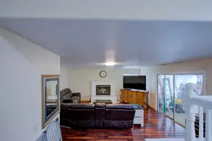 814 Casa Ct, Los Banos, CA 93635 - Photo 19