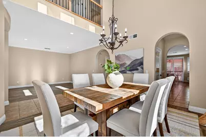 6832 Salvaterra Circle, Elk Grove, CA 95757 - Photo 15