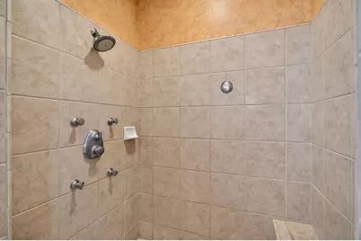 6832 Salvaterra Circle, Elk Grove, CA 95757 - Photo 37