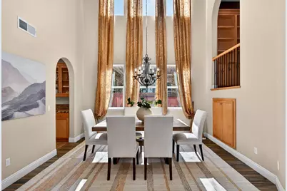 6832 Salvaterra Circle, Elk Grove, CA 95757 - Photo 7