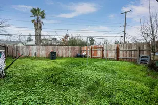 10063 Lincoln Village Dr, Sacramento, CA 95827 - Photo 13