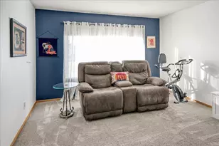 5908 Hickorywood Way, Citrus Heights, CA 95621 - Photo 5