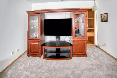 5908 Hickorywood Way, Citrus Heights, CA 95621 - Photo 7