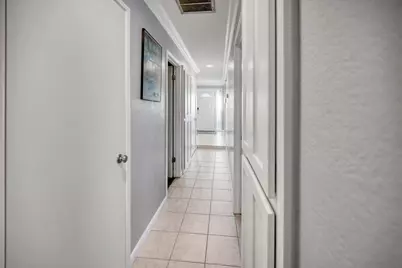 5908 Hickorywood Way, Citrus Heights, CA 95621 - Photo 17