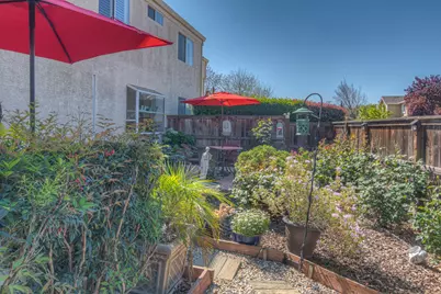 9351 Lufkin Way, Elk Grove, CA 95758 - Photo 53