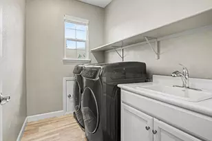 1429 Poppy Ln, Hayward, CA 94545 - Photo 17