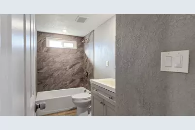 206 W 20th Street, Tracy, CA 95376 - Photo 11