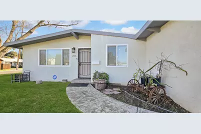 206 W 20th Street, Tracy, CA 95376 - Photo 1