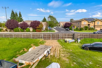 8404 Jordan Ranch Road, Elk Grove, CA 95624 - Photo 17