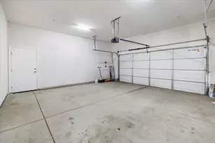 1437 W North Bear Creek Dr, Merced, CA 95348 - Photo 45