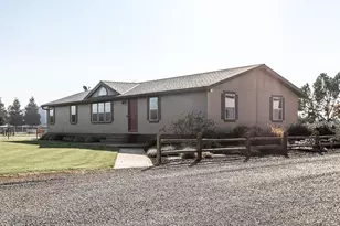 18041 Seidner Ave, Escalon, CA 95320 - Photo 3