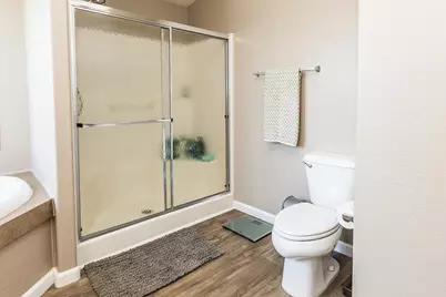 18041 Seidner Avenue, Escalon, CA 95320 - Photo 29