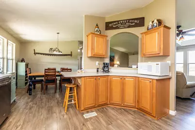 18041 Seidner Avenue, Escalon, CA 95320 - Photo 19