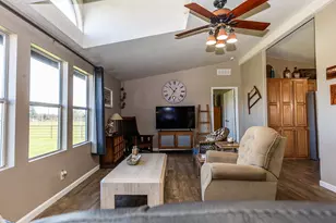 18041 Seidner Ave, Escalon, CA 95320 - Photo 13