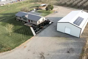 18041 Seidner Ave, Escalon, CA 95320 - Photo 1