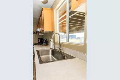 18041 Seidner Avenue, Escalon, CA 95320 - Photo 21