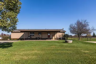 18041 Seidner Avenue, Escalon, CA 95320 - Photo 7