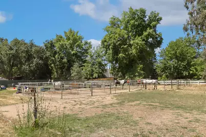 9272 Cherry Avenue, Orangevale, CA 95662 - Photo 13