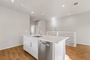 489 McClatchy Way, Sacramento, CA 95818 - Photo 11