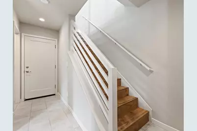 489 McClatchy Way, Sacramento, CA 95818 - Photo 5