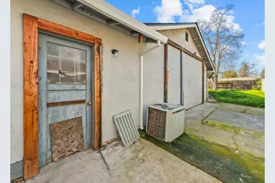 6439 Villa Drive, Sacramento, CA 95821 - Photo 19