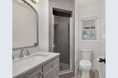 709 S Lee Avenue, Lodi, CA 95240 - Photo 17
