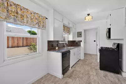 709 S Lee Avenue, Lodi, CA 95240 - Photo 11