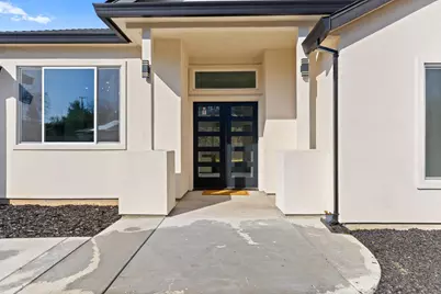 9017 Phoenix Avenue, Fair Oaks, CA 95628 - Photo 3