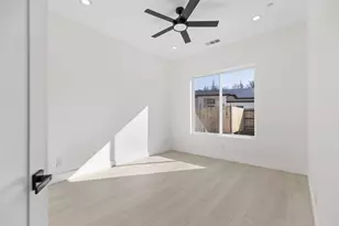 9017 Phoenix Ave, Fair Oaks, CA 95628 - Photo 25