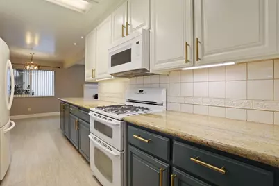 2019 Debbie Lane, Lodi, CA 95242 - Photo 9