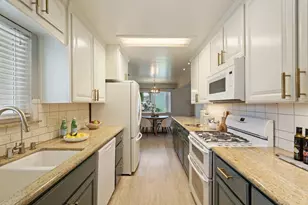 2019 Debbie Ln, Lodi, CA 95242 - Photo 3