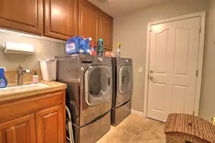 5530 Chancellor Way, Riverbank, CA 95367 - Photo 37