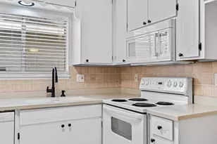 904 W Union Ave, Modesto, CA 95356 - Photo 15