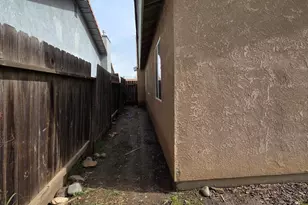 93 S Dana Ave, Planada, CA 95365 - Photo 13