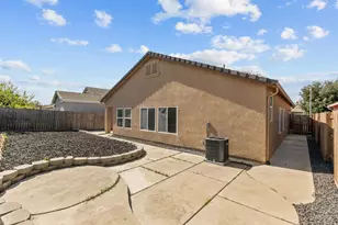 581 Summer Garden Way, Sacramento, CA 95833 - Photo 35