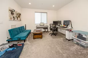 2000 Banks Pl, Woodland, CA 95776 - Photo 29