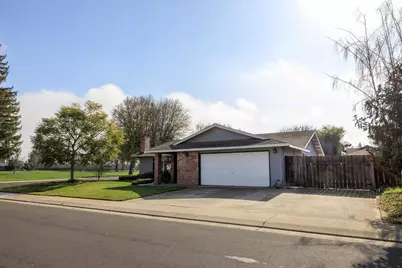495 Valdapena Way, Escalon, CA 95320 - Photo 3