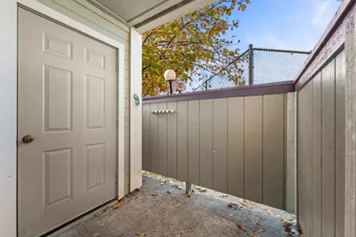 7401 Auburn Oaks Court #M, Citrus Heights, CA 95621 - Photo 35