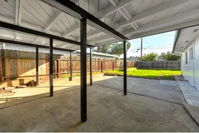 6310 38th Avenue, Sacramento, CA 95824 - Photo 7