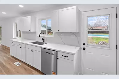 1002 California Avenue, Dos Palos, CA 93620 - Photo 27