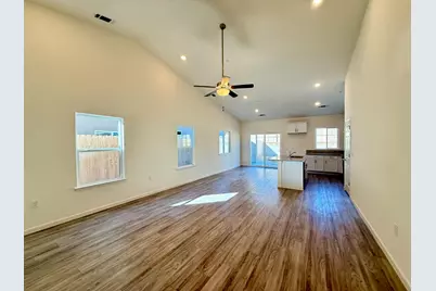 1205 E Orange Street, Avenal, CA 93204 - Photo 5