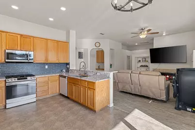 5967 Leonardo Way, Elk Grove, CA 95757 - Photo 9