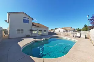 5925 Livorno Way, Elk Grove, CA 95757 - Photo 9