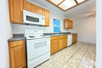 308 N Grant Avenue, Manteca, CA 95336 - Photo 9