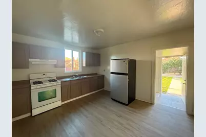 2006 E Lafayette Street, Stockton, CA 95205 - Photo 9