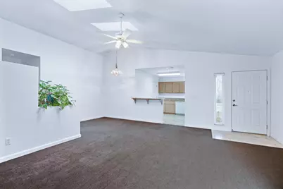 8644 Travary Way, Antelope, CA 95843 - Photo 7