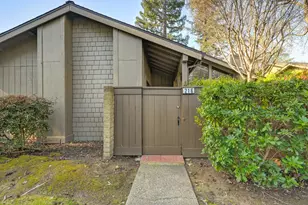 216 E Ranch Rd, Sacramento, CA 95825 - Photo 3