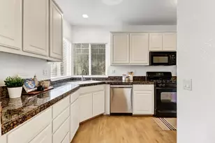 3180 Albany Cir, Davis, CA 95618 - Photo 15