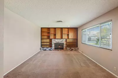 8402 Roxburgh Way, Stockton, CA 95209 - Photo 7