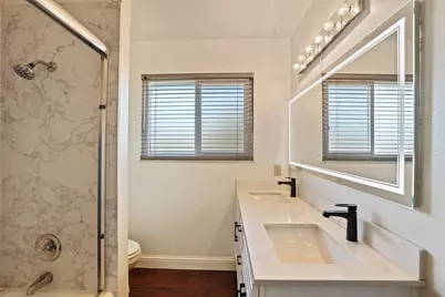 8402 Roxburgh Way, Stockton, CA 95209 - Photo 13